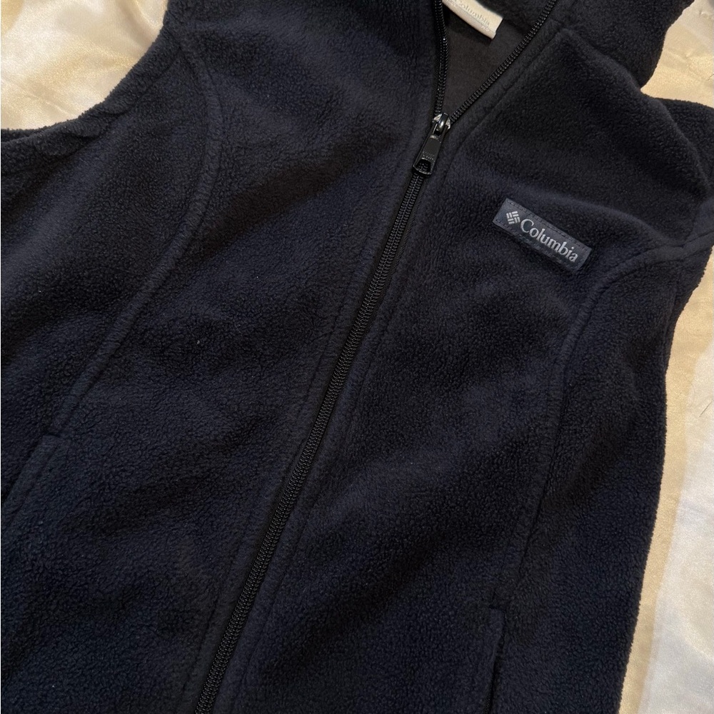 Columbia Black Fleece Vest with Full Zip